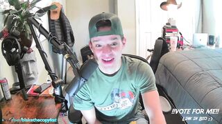 letsplayblake - Video gay-aj-chambers british leggings gay-twink