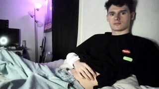 sensualalien - Video transvestite gay-jerk perverted asstomouth