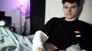 sensualalien - Video transvestite gay-jerk perverted asstomouth