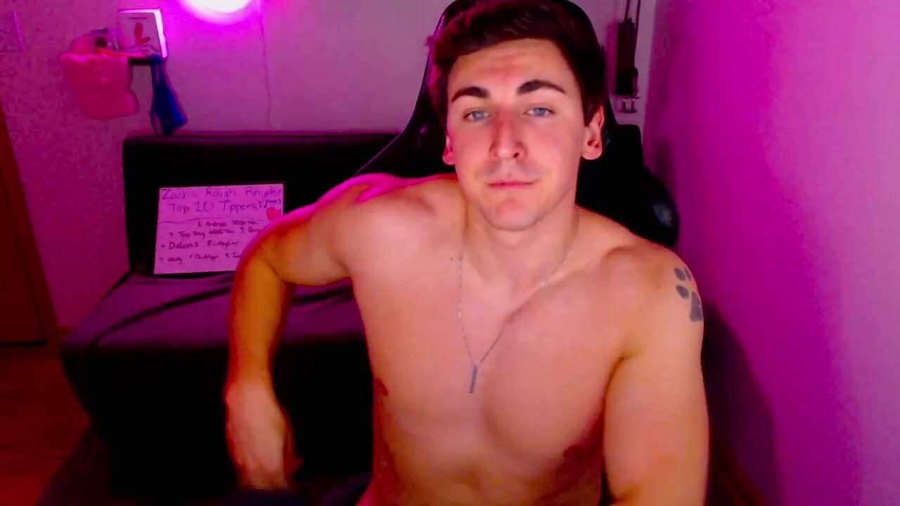 Zach_rhyder - Video showcum gay-cruising hugeass chubbyasian