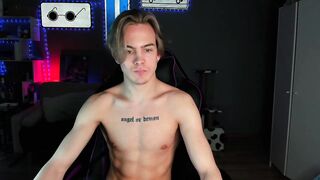 theo_huyovo - Video gay-pawn gay-smoking france gay-joi