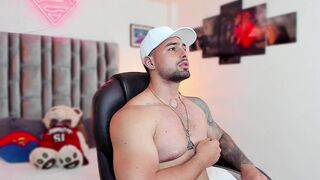 john_king29 - Video webcamshow sexyblonde dadbod gay-studs