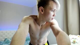 olvr_zoolander - Video gay-trimmed whipping gay-creampie gay-physicalexamination