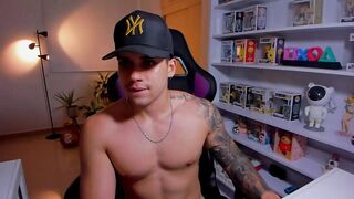 mike_montoya - Video gay-stepbrother nigeria gay-oral face