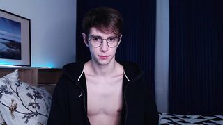 alfie_evanss - Video gay-pornstar pure18 de-quatro stripping