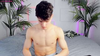 aidencarver - Video bighead gay-shaved gay-blow-jobs jeans