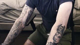 inkedbruh - Video gay-pornstar gay-broken flexing gay-diesal