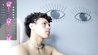 laureent_nova - Video gay-blowjob foot-fetish pissing moneytalks