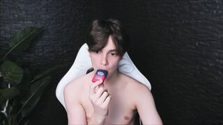 millky_wayne - Video lesbian- -licking sex-toy plussize little