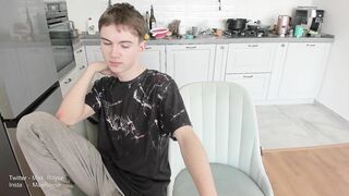 max_royse - Video cumshots gay-euro gros-seins branquinha