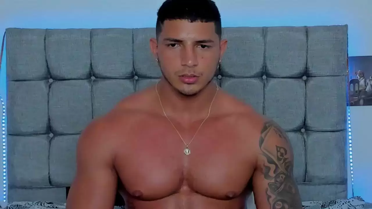 jaketayler10 - Video italian gay-brazil gay-sucker talkative