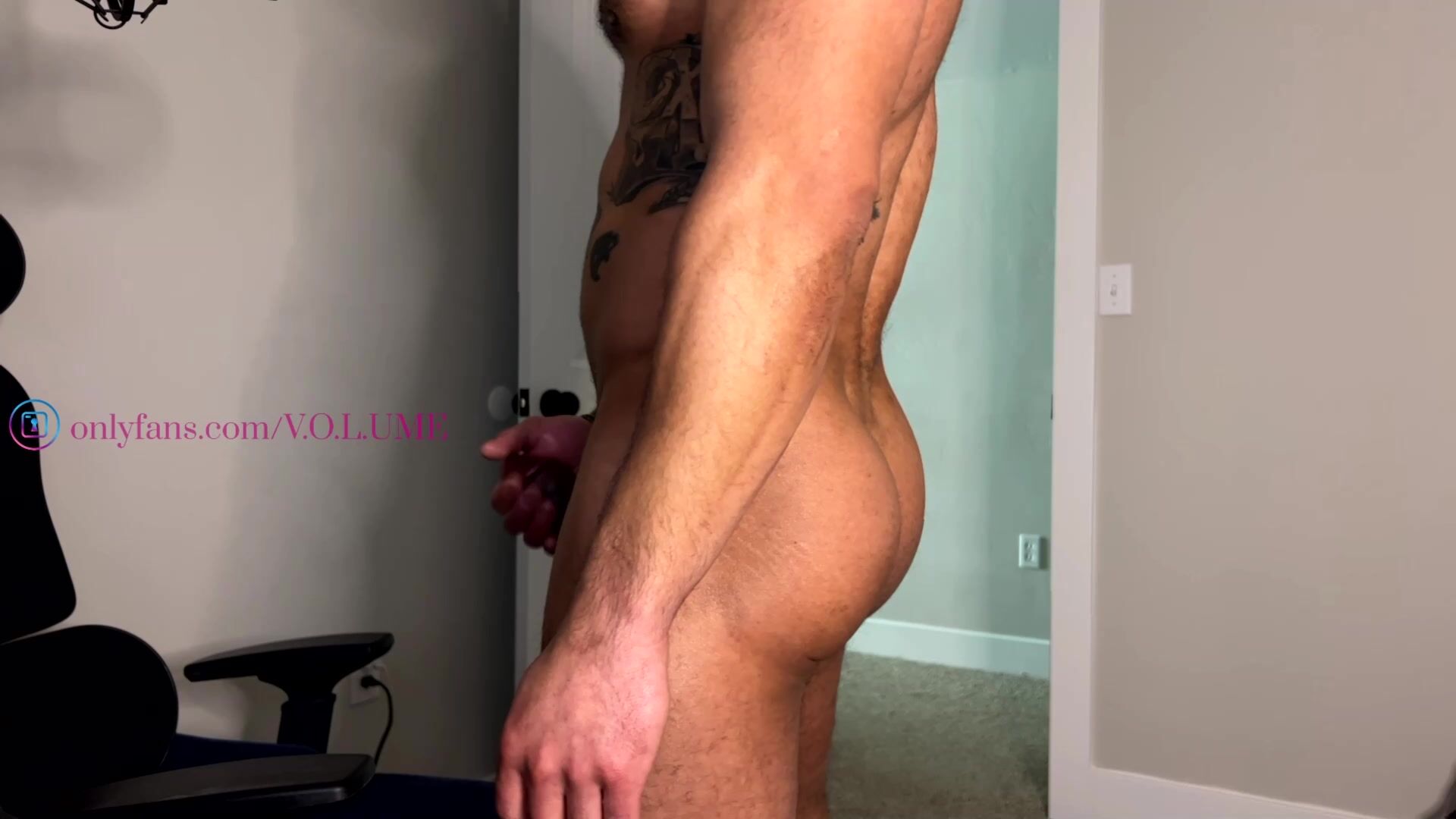 Virus_of_life - Video gay-toys top gay-bodybuilder chocolate