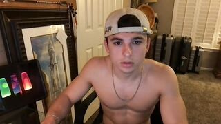 dndo21 - Video pale-white-skin on gayblowjob oral