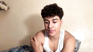 elidanny - Video gay-masturbating colombian tight smalltitties gay-porn