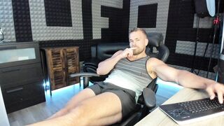 finch93 - Video bj-videos gay-condom sissy gay-group