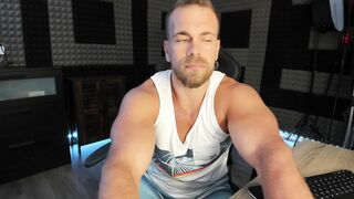 finch93 - Video squirty oil fake gay-vids