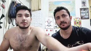 machin3guys - Video latino comendo gaydick gay-wrestling