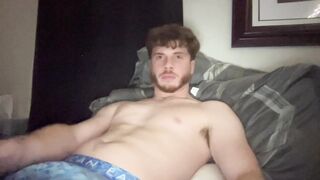 mrgeekin - Video gay-hitchhiker houseparty bodybuilder boy-natural