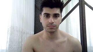 fortiori8 - Video gay-baitbus cosplay latino-twink anale
