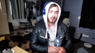 daddystraight - Video male gay-boys gay-smoking bored