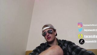 luckyloganx - Video jeune-mec phonesex public-nudity smile