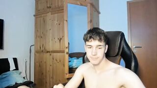 justanormaldick69 - Video gay-blow-job houseparty jock feet