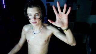 andrew_bass - Video natural anal-fingering gayasianpiss big-dick