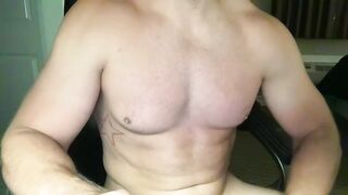 taylorbuilt - Video couch blow-job-video gay-daddy curvy-body