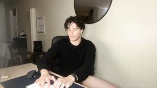 cozyrice - Video gay-bottom stripping bigdick camcam