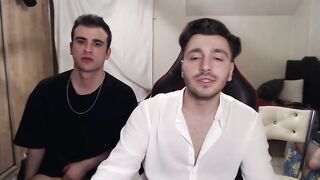 2handsomeman - Video arabe shirt titjob, cuteface