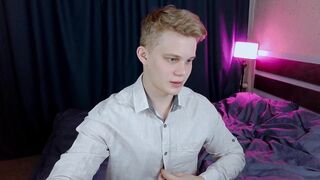 meow_mickey - Video gay-casting male-sex-party step-brother biglegs