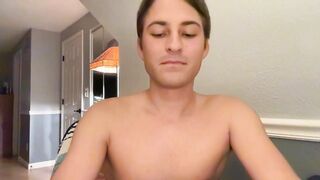 collegeboy6900 - Video gaypapi ass-to-mouth show kitchen