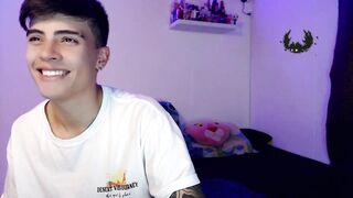 your_boy23 - Video gay-group-sex gay-mexico fingering pau-grande