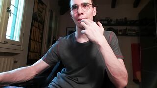 dumbnerd3 - Video mofos sph gay-ashton-park blond