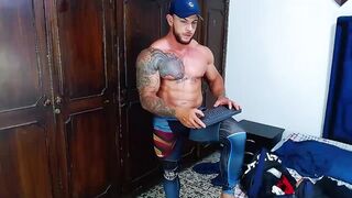 ace_owens - Video perfect-body finger biceps fucks