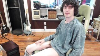 wolfiekitty - Video gay-facial nudity Captivating smile macho