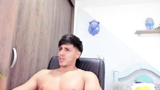 ashton_coleman_ - Video saggy- suce-grosse-bite splits Dashing influencer