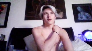 dimitriymolotov - Video gay-boysporn studs gay-priest caseiro