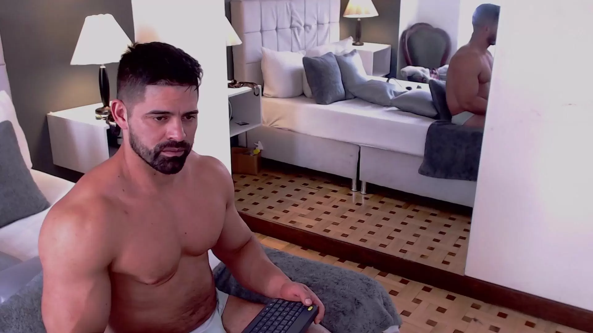 Andrewfame - Video fuck-her-hard masturbando gayanal gay-baitbus