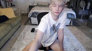 bugboy08 - Video gay-ass-fucking twink tease handsfreecum