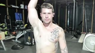 browneyedmuscleboy32 - Video amateur-video les gay-blow-jobs sloppy