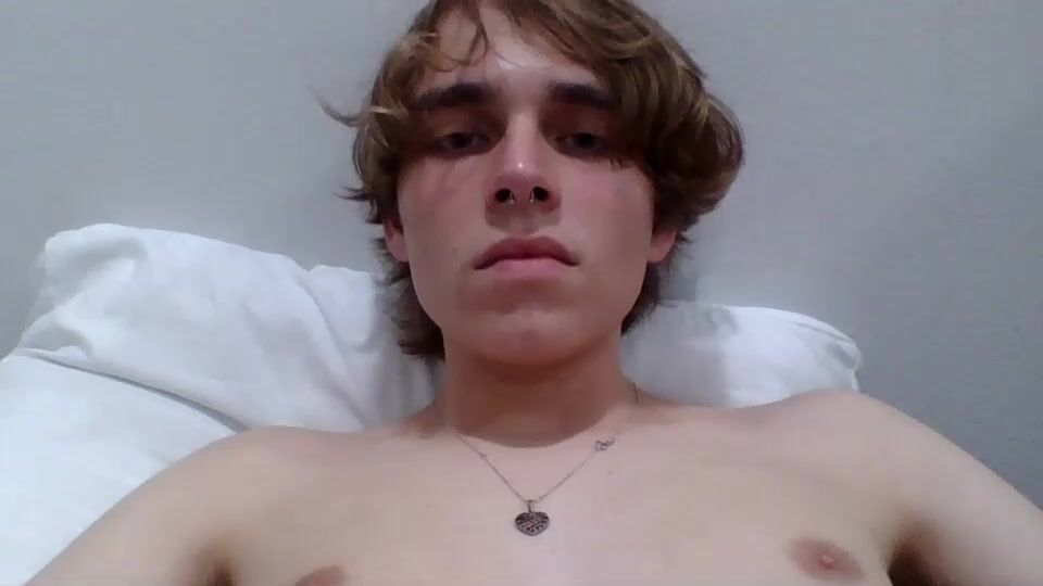 Fallingangelsss - Video piercings gayhunt deepthroat gay-cock