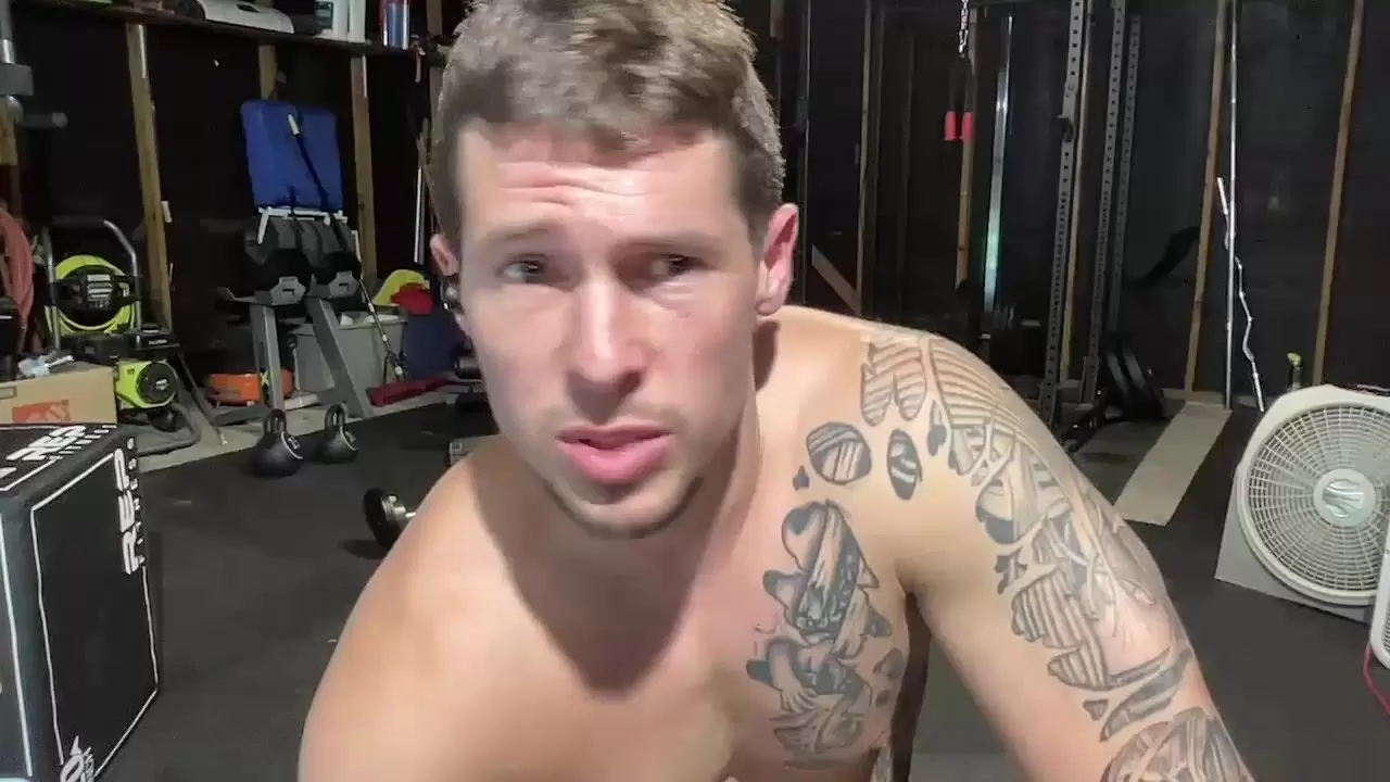 Browneyedmuscleboy32 chaturbate - stvincent.nupark.com