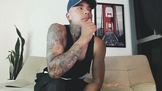 hungjacob - Video gay-rimjob upskirt Handsome broadcaster sexy