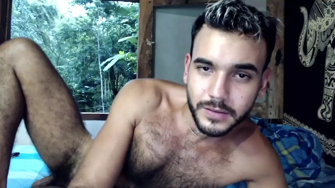 ale_one - [Chaturbate] - Tags: beard strong uncontrollable passion gay-xxx