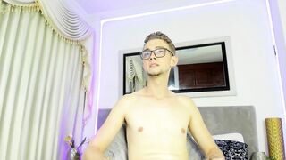 AllanParck - [Stripchat] cock-rating erotic-dance brunettes sph