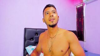 Danilo_Zambrano - [Stripchat] hairy top striptease hd