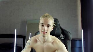 mason_warhol - [Chaturbate] - Tags: sculpted chest uncontrollable desire sculpted triceps Intense desire