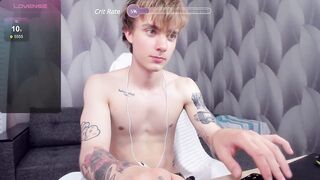 eugenekern - [Chaturbate] - Tags: german gay-bears confident performer overwhelming sensuality