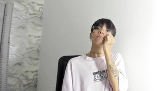 submissive_boyy_ - [Chaturbate] - Tags: powerful glutes confident live-streamer dashing captivating vlogger